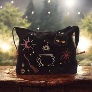 NEW DISNEY Her Universe Hocus Pocus Velvet Crossbody Black Satchel Bag